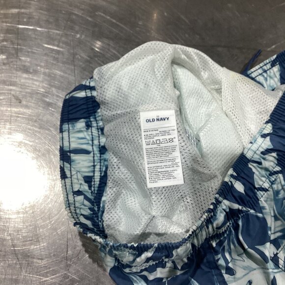 Bundle of 2 Men’s Swim Trunks - Tropical & Fun Prints! - Picture 5 of 6